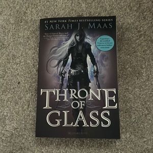 Throne of glass by Sarah J Maas